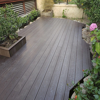 Exploring the Waterproof Test of Jiuqiang’s WPC Flooring