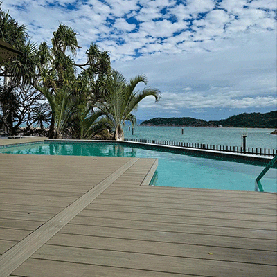 Jiuqiang Customer Case: A Villa Owner’s Outdoor Space Upgrade – Teak-Colored WPC Flooring Blends Nature with Durability